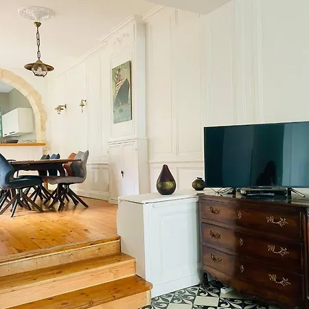 Prázdninový dům La Casa De Pape, Hypercentre, Lr138 *