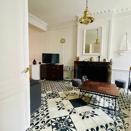 Vakantiehuis La Casa De Pape, Hypercentre, Lr138 *