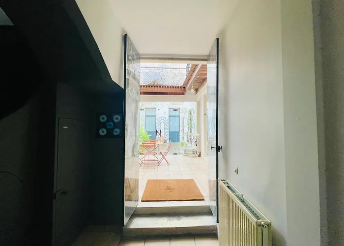 Holiday home La Casa De Pape, Hypercentre, Lr138 *