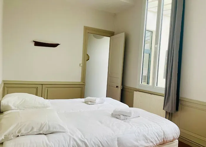 La Casa De Pape, Hypercentre, Lr138 *