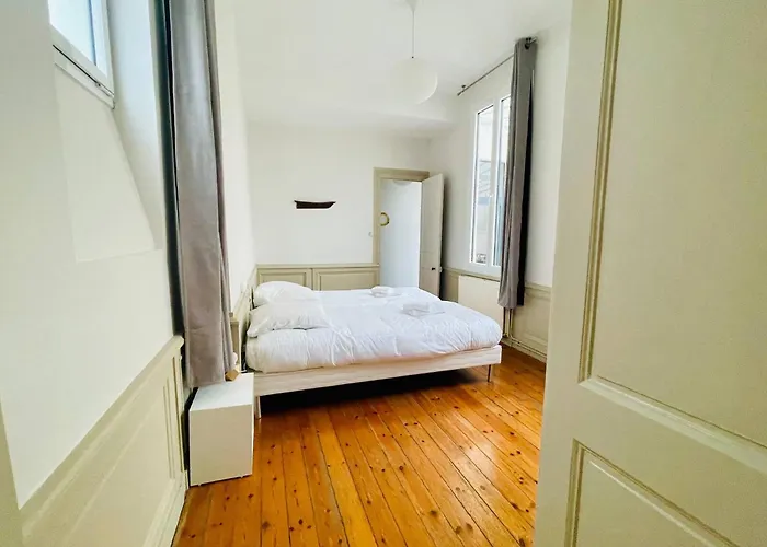 La Casa De Pape, Hypercentre, Lr138 Holiday home *