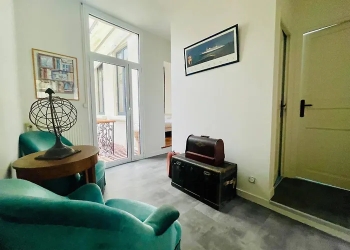 La Casa De Pape, Hypercentre, Lr138 *