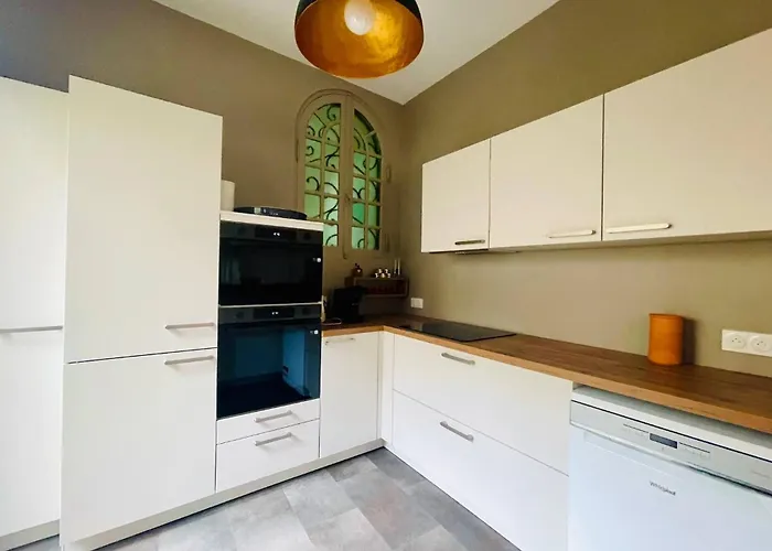 La Casa De Pape, Hypercentre, Lr138 Holiday home