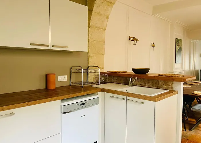 Holiday home La Casa De Pape, Hypercentre, Lr138