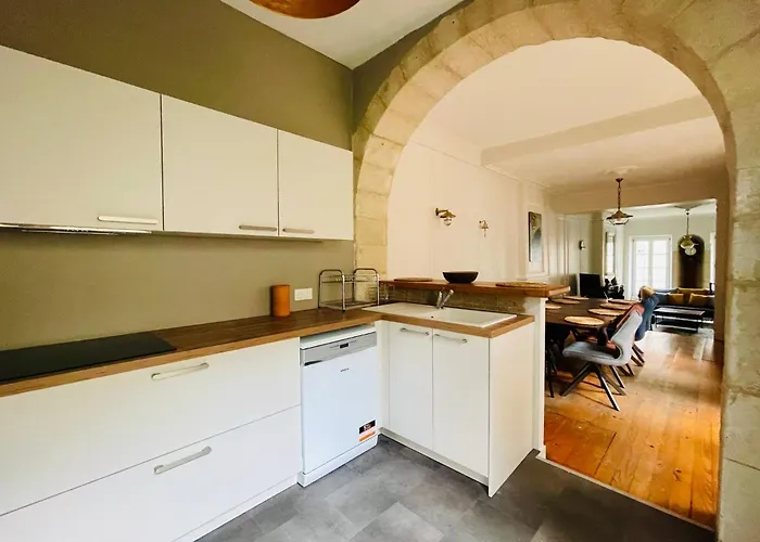 La Casa De Pape, Hypercentre, Lr138 Holiday home *