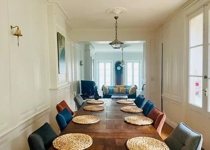 La Casa De Pape, Hypercentre, Lr138 *